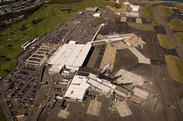 New Zealand: Airports