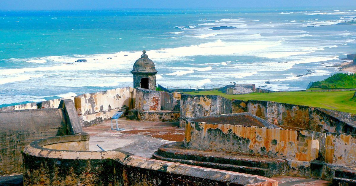 Development and importance of tourism for Puerto Rico