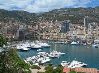 Monte Carlo Holidays 2024 / 2025